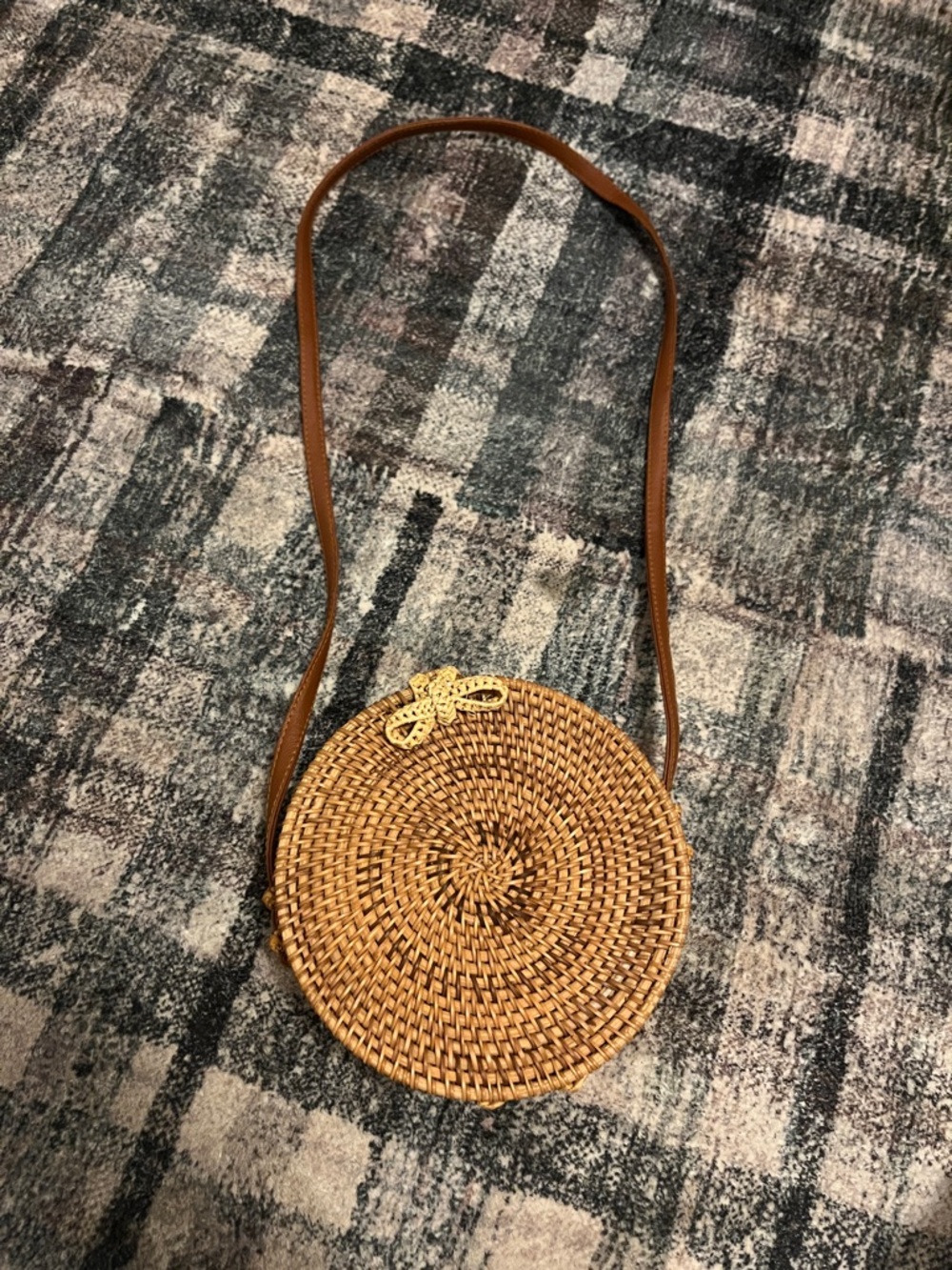 Like new Round Rattan Purse